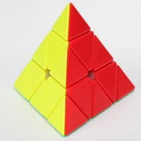 Cubos de Rubik mágica velocidade Puzzle brinquedos, plástico, Triângulo, multi colorido, 93x93x80mm, vendido por PC