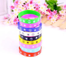 caoutchouc bracelet ordinaire, unisexe, couleurs mélangées, 85x12mm, Diamètre intérieur:Environ 85mm, Longueur:Environ 7.5 , 2Strandstoron/lot, Vendu par lot