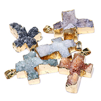 Ágata quartzo de gelo pingente, with cobre, cromado de cor dourada, tingido & natural & estilo druzy & misto, 23x35x12-17mm, Buraco:Aprox 4.5x6mm, 10PCs/Lot, vendido por Lot