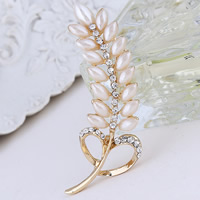 Plastic Pearl Brooch Zinc Alloy with ABS Plastic Pearl Leaf gold color plated for woman & with rhinestone lead & cadmium free Sold By Bag