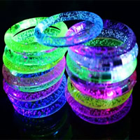 Lys-Up legetøj, Plastic, Donut, for børn & LED, blandede farver, 85x10mm, Indvendig diameter:Ca. 60mm, Længde Ca. 7 inch, 6pc'er/Bag, Solgt af Bag