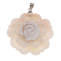 Natural White Shell Pendler, Zinc Alloy, med White Shell, Flower, platin farve forgyldt, bly & cadmium fri, 44x43x10mm, Hole:Ca. 4x6mm, Solgt af PC