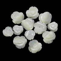 Weiße Lippenschale Perlen, Blume, verschiedene Größen vorhanden & halbgebohrt, Bohrung:ca. 1mm, 50PCs/Tasche, verkauft von Tasche