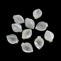 Perles de coquillages blancs, Lèvre blanche, feuille, 10x14x4mm, Trou:Environ 1mm, 50PC/sac, Vendu par sac