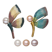 Freshwater Pearl Brooch, Brass, with cardboard box & Freshwater Pearl, Dragonfly, gold color plated, for woman & enamel & colorful powder, more colors for choice, nickel, lead & cadmium free, 31x62x10mm, 70x82.5x35mm, Sold By PC