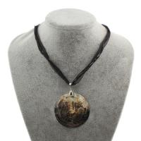 coquille noire collier, avec Ciré de chanvre & ruban de satin, avec 5cm chaînes de rallonge, Plat rond, pour femme, 54x2mm, Vendu par Environ 16.5 pouce brin