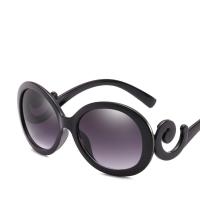 Fashion Sunglasses, Resin, with PC plastic lens, anti ultraviolet & for woman, more colors for choice, 140x56x134mm, Sold By PC