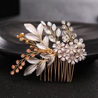 Bridal Decorative Hair Comb Zinc Alloy with ABS Plastic Pearl & Crystal Flower silver color plated for bridal & faceted & with rhinestone lead & cadmium free Sold By PC