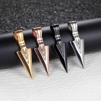 Bijoux pendentifs en acier inoxydable , pointe de flèche, Placage, noircir, plus de couleurs à choisir, 56.6x17.7mm, Trou:Environ 3-5mm, Vendu par PC