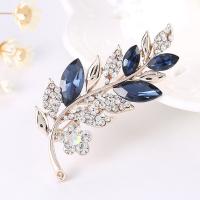 Zinc Alloy Brooches Leaf silver color plated Unisex & with rhinestone nickel lead & cadmium free 26*58mm Sold By PC