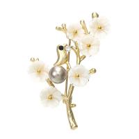Zinc Alloy Brooches Flower gold color plated & for woman & with rhinestone nickel lead & cadmium free Sold By PC