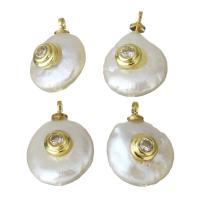 Bijoux pendentifs en acier inoxydable , laiton, avec perle, Placage de couleur d'or, pavé de micro zircon, protéger l'environnement, sans nickel, plomb et cadmium, 10.5-11x14-16x6.5-8mm, Trou:Environ 1.5mm, 5PC/lot, Vendu par lot