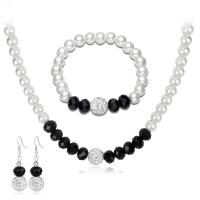 ABS műanyag gyöngy Jewelry Set, karkötő & fülbevaló & nyaklánc, -val Kristály & Sárgaréz, három darab & divat ékszerek & a nő & strasszos, fehér és fekete, Által értékesített Set