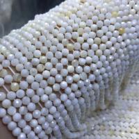 Perles de coquillages blancs, Lèvre blanche, Rond, poli, DIY & facettes, blanc, 4-4.5mm, Environ 78PC/brin, Vendu par Environ 15 pouce brin