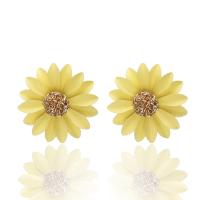 Zinc Alloy Stud Earring Flower gold color plated for woman nickel lead & cadmium free Sold By Lot