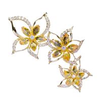 Brass Brooch with Cubic Zirconia Flower plated vintage & fashion jewelry & Unisex nickel lead & cadmium free Sold By PC