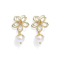 Brass Drop Earring, with Freshwater Pearl, plated, with plastic earnut & fashion jewelry & for woman, golden, nickel, lead & cadmium free, 23x13mm, Sold By Pair