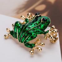 Zinc Alloy Brooches gold color plated Unisex & enamel & with rhinestone green  Sold By Lot