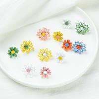 Asymmetric Earrings Zinc Alloy Daisy painted fashion jewelry & for woman nickel lead & cadmium free Sold By Pair