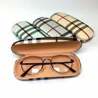 Pouzdro na brýle, Železo, s PU, Přenosné & Udržitelné, Náhodná barva, nikl, olovo a kadmium zdarma, 161x63x39mm, Prodáno By PC