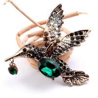 Zinc Alloy Brooches Hummingbird plated fashion jewelry & Unisex & with rhinestone antique gold color nickel lead & cadmium free Sold By PC