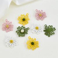 Zinc Alloy Flower Pendants Daisy painted DIY nickel lead & cadmium free 20mm Sold By Bag