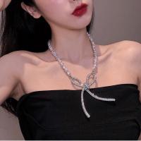 Natürliche Süßwasserperlen Halskette, Zinklegierung, mit Kunststoff Perlen, Modeschmuck, weiß, 54cm  ,7cm  ,8x9cm, verkauft von Strang