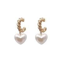 Zinklegierung Ohrringe, mit 925er Sterling Silber & Kunststoff Perlen, goldfarben plattiert, für Frau, weiß, frei von Nickel, Blei & Kadmium, 13x34mm, verkauft von Paar