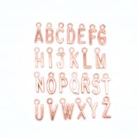 Pendentif alphabet en zinc, alliage de zinc, Placage, mélangé, plus de couleurs à choisir, 15x10mm, Trou:Environ 2mm, 10ensemblessérie/lot, Vendu par lot