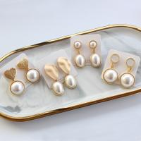 Zinklegierung Ohrringe, mit Kunststoff Perlen, goldfarben plattiert, verschiedene Stile für Wahl & für Frau, keine, frei von Nickel, Blei & Kadmium, verkauft von Paar