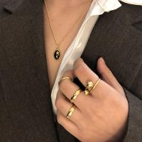 Titanium Steel Necklace, fashion jewelry, golden, 1.3X2.1cm   46+6cm, Sold By Strand
