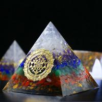Natürlicher Quarz Pyramid Dekoration, mit Natürlicher Kies & Harz, Dreieck, poliert, gemischte Farben, 62x57mm, Länge:62-57 Millimeter, verkauft von PC