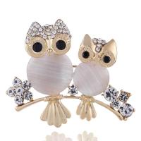 Tibetan Style Brooches, Owl, plated, fashion jewelry & Unisex & with rhinestone, nickel, lead & cadmium free, 42x50mm, 10PCs/Lot, Sold By Lot