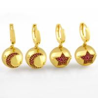 Huggie hoepel Drop Earrings, Messing, micro pave zirconia, gouden, 30x14mm, Verkocht door pair