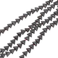 Perles hématite magnétique, triangle, 7x7x3mm, Vendu par brin
