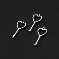 Bijoux pendentifs en acier inoxydable , Coeur et clé, Placage de couleur argentée, 13x7x1mm, Vendu par PC