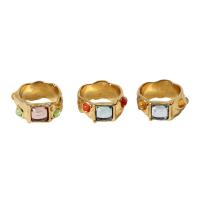 Anillo de dedo de latón, metal, con gemas de cristal, 18K chapado en oro, diverso tamaño para la opción & para mujer, más colores para la opción, libre de níquel, plomo & cadmio, tamaño:6-8, Vendido por UD