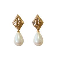 Boucles d'oreilles en alliage de zinc, avec perle de plastique, Placage de couleur d'or, pour femme, 14x40mm, Vendu par paire