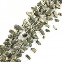 Goldene Pyrit Perlen, Klumpen, poliert, DIY, grün, 10-22mm, 22PCs/Strang, verkauft per 38 cm Strang