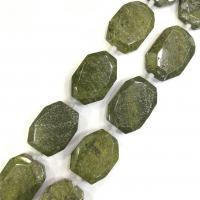 Pirita oro perlas, cuarzo verde, Polígono, pulido, Bricolaje, verde, 25-40mm, aproximado 9PCs/Sarta, Vendido para 38 cm Sarta