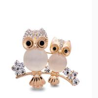 Cats Eye Brooch Zinc Alloy with Cats Eye Owl plated for woman & with rhinestone Sold By PC