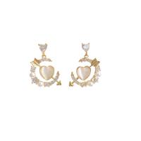 Zinklegierung Ohrringe, mit Kunststoff Perlen, Herz, goldfarben plattiert, Modeschmuck & für Frau, keine, 30x17mm, verkauft von setzen