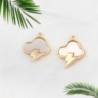 Brass Jewelry Pendants with White Shell real gold plated white nickel lead & cadmium free Sold By PC
