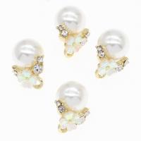 Zinc Alloy Rhinestone Pendants with pearl & White Shell with rhinestone golden Sold By PC