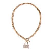Zinc Alloy smykker halskæde, Lås, forgyldt, Unisex & med rhinestone, flere farver til valg, 32x26mm, Længde 21.06 inch, Solgt af PC