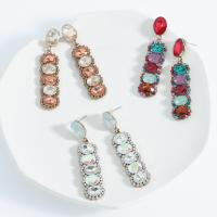 Boucle d'oreille strass, alliage de zinc, bijoux de mode & pour femme & avec strass, plus de couleurs à choisir, Vendu par paire
