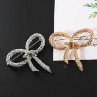 Zinc Alloy Brooches Bowknot plated fashion jewelry & for woman Sold By PC