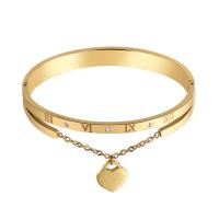 Acier titane bracelet ordinaire, coeur, Placage de couleur d'or, avec chiffre romain & styles différents pour le choix & pour femme, 13.8x11.3mm, 4.7x4.7mm, Diamètre intérieur:Environ 58.5x48.8mm, Taille:7, Vendu par PC