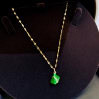 Collier de bijoux en alliage de zinc, avec Acier titane & émail, avec 5cm chaînes de rallonge, Placage de couleur d'or, pour femme, vert, 11x11mm, Longueur:Environ 44 cm, Vendu par PC