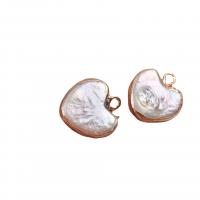 Pendentifs perles d'eau douce, perle d'eau douce cultivée, avec laiton, coeur, couleurs mélangées, 14mm, Vendu par PC